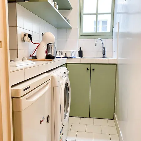 Piece Cosy A 5 Min De La Tour Eiffel A Pied Apartment *